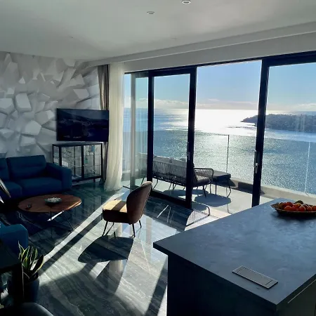 Fortes Fortuna Apartment *