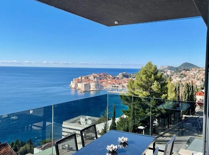 Fortes Fortuna Apartment