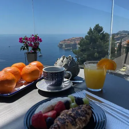 Fortes Fortuna شقة *